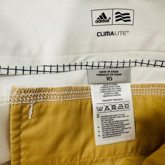 Adidas Shorts Womens Size 16 Plus Clima Lite Flat Front Bermuda White Split Hem - Picture 11 of 12